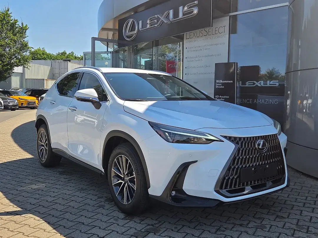 Lexus NX 450h+ E-FOUR Executive - foto 2