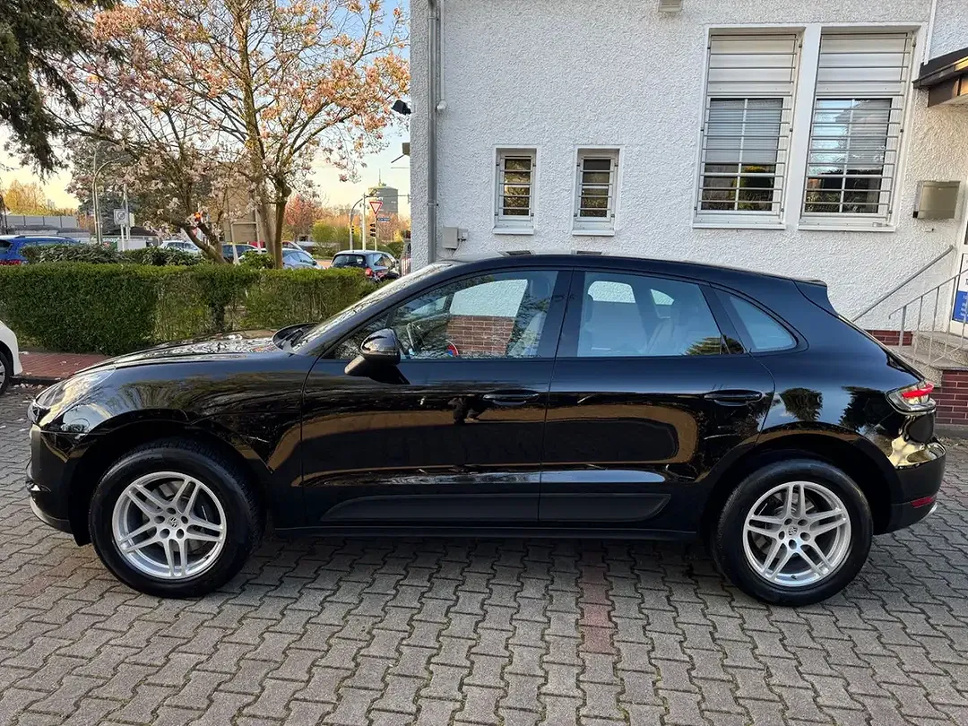 Porsche Macan - Thumbnail 10
