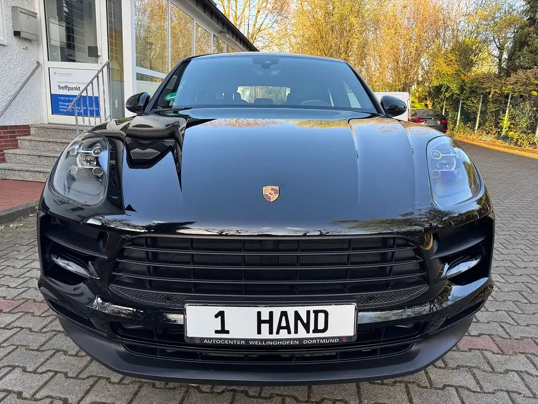 Porsche Macan - Thumbnail 3