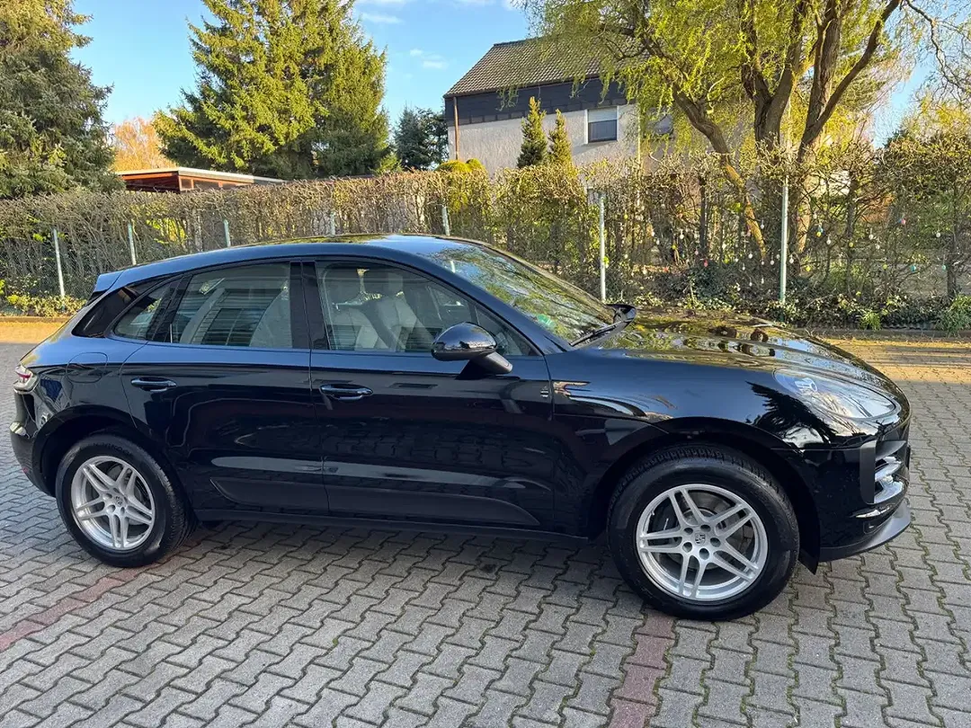 Porsche Macan - Thumbnail 5