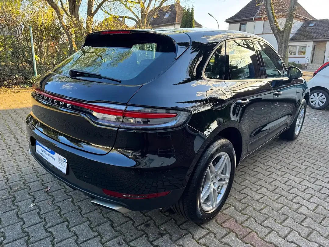 Porsche Macan - Thumbnail 6