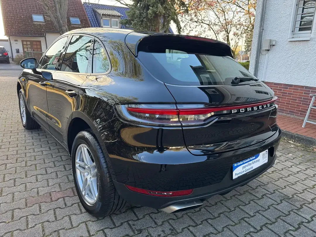 Porsche Macan - Thumbnail 8