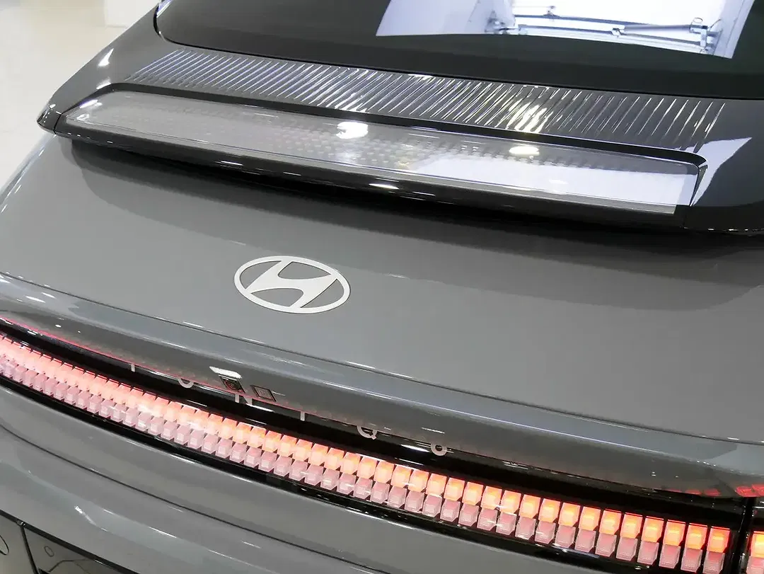 Hyundai IONIQ 6 UNIQ - Thumbnail 14