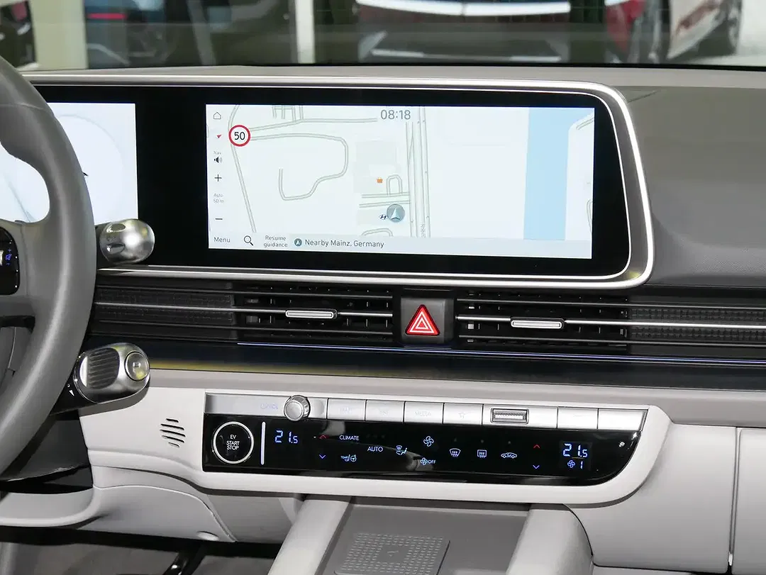 Hyundai IONIQ 6 UNIQ - Thumbnail 6