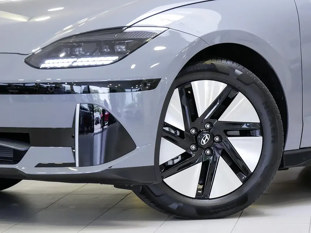 Hyundai IONIQ 6 UNIQ - Thumbnail 7
