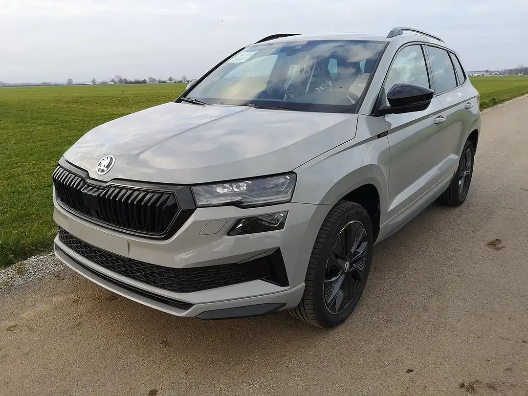Skoda Karoq 1.5 TSI DSG Sportline - Thumbnail 1