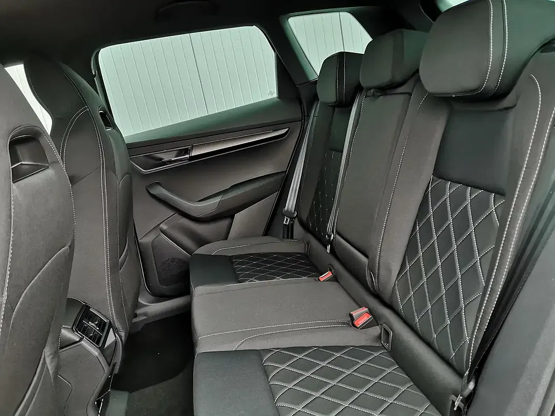 Skoda Karoq 1.5 TSI DSG Sportline - Thumbnail 9
