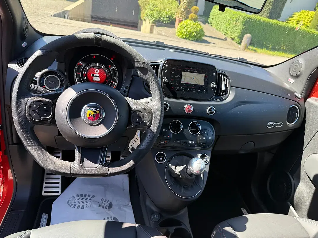 Abarth 695 Competizione - Thumbnail 10