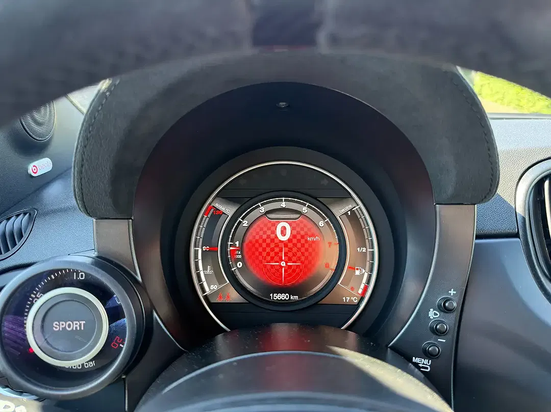 Abarth 695 Competizione - Thumbnail 11