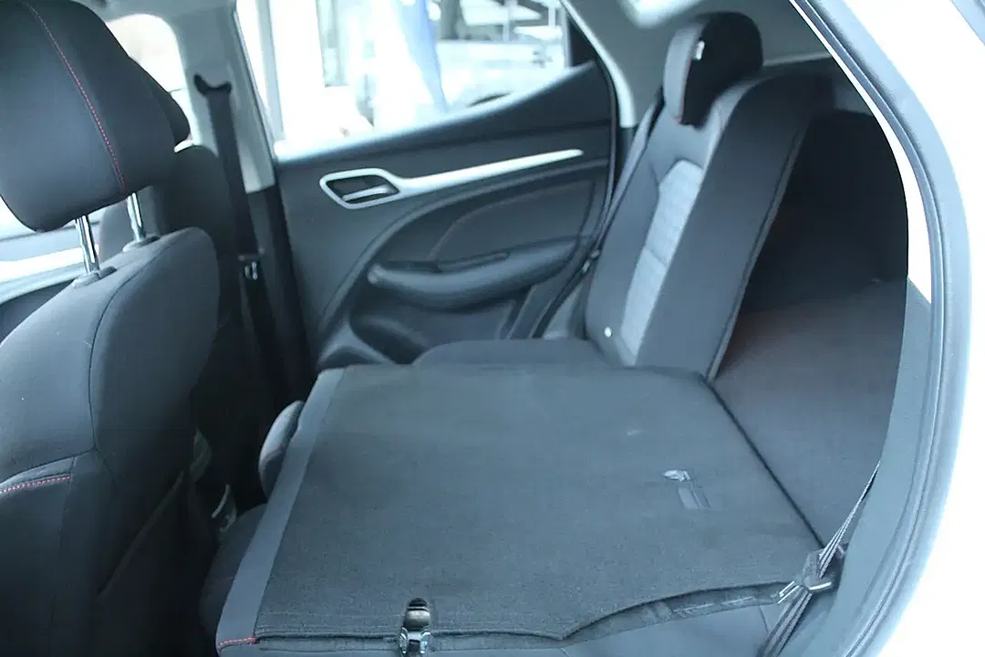 MG ZS 1.5 VTi Comfort - Thumbnail 13