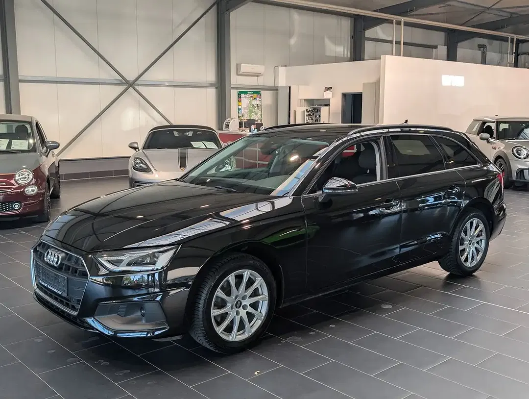 Audi A4 35 TFSI S tronic Avant - foto 1