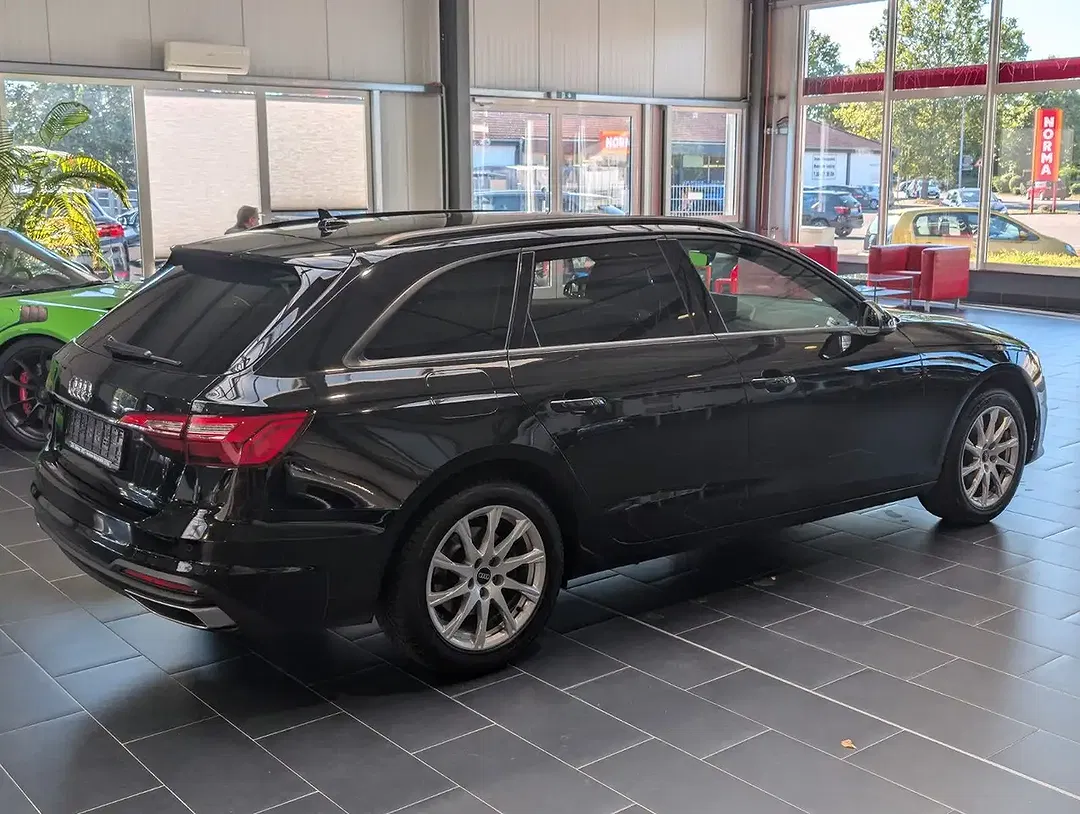 Audi A4 35 TFSI S tronic Avant - Thumbnail 6