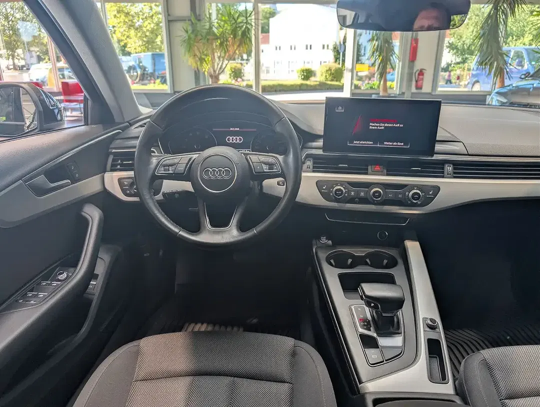 Audi A4 35 TFSI S tronic Avant - Thumbnail 7