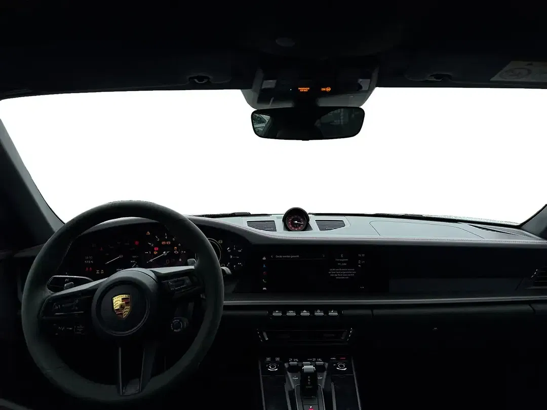 Porsche 992 Targa 4 GTS - Thumbnail 11