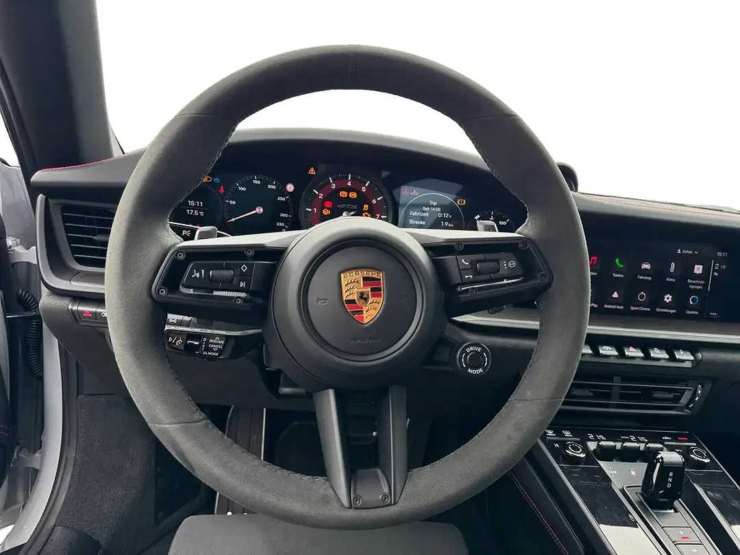 Porsche 992 Targa 4 GTS - Thumbnail 13