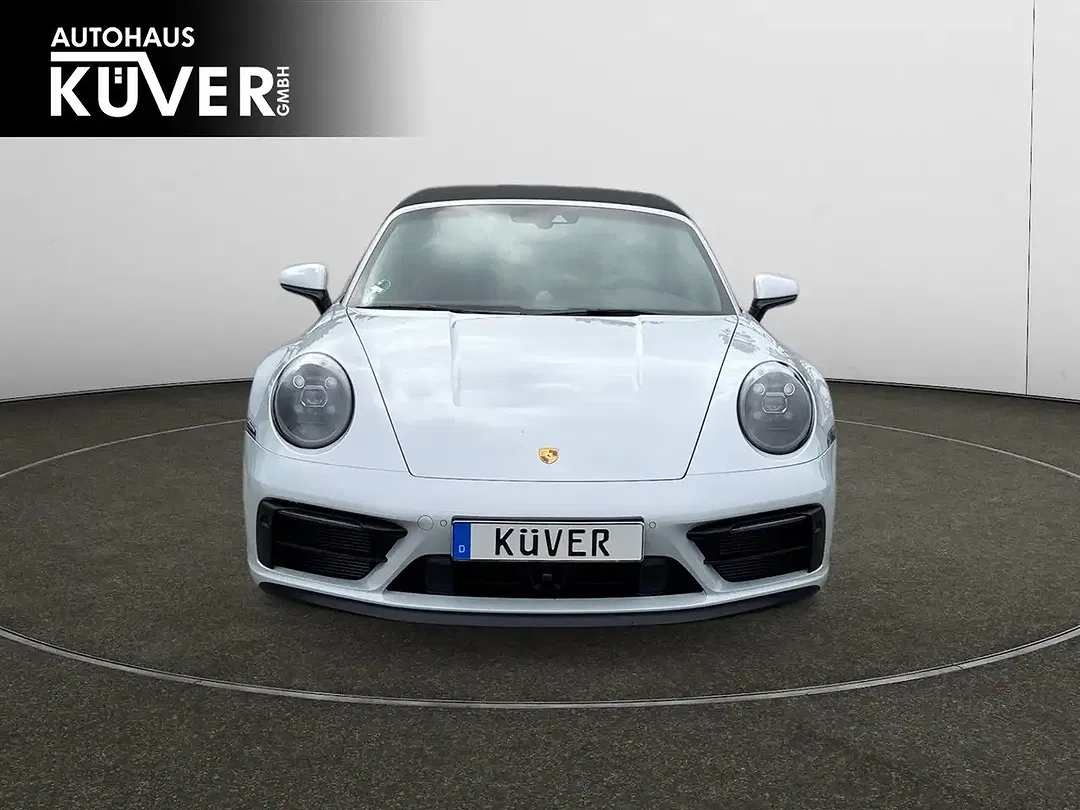 Porsche 992 Targa 4 GTS - Thumbnail 2