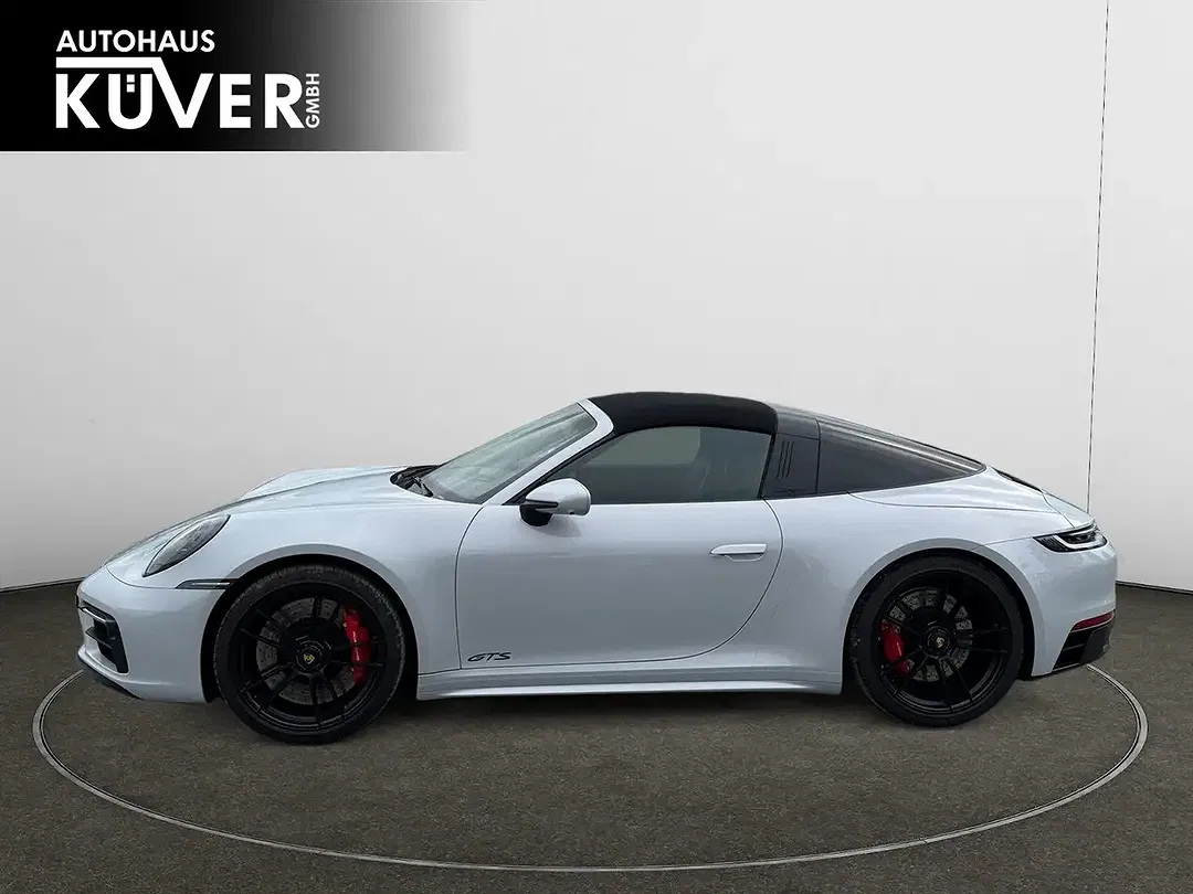 Porsche 992 Targa 4 GTS - Thumbnail 3