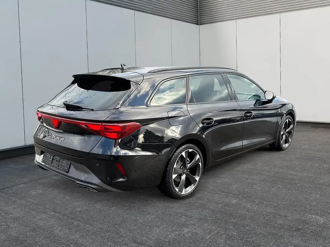 CUPRA Leon Sportstourer - Thumbnail 5