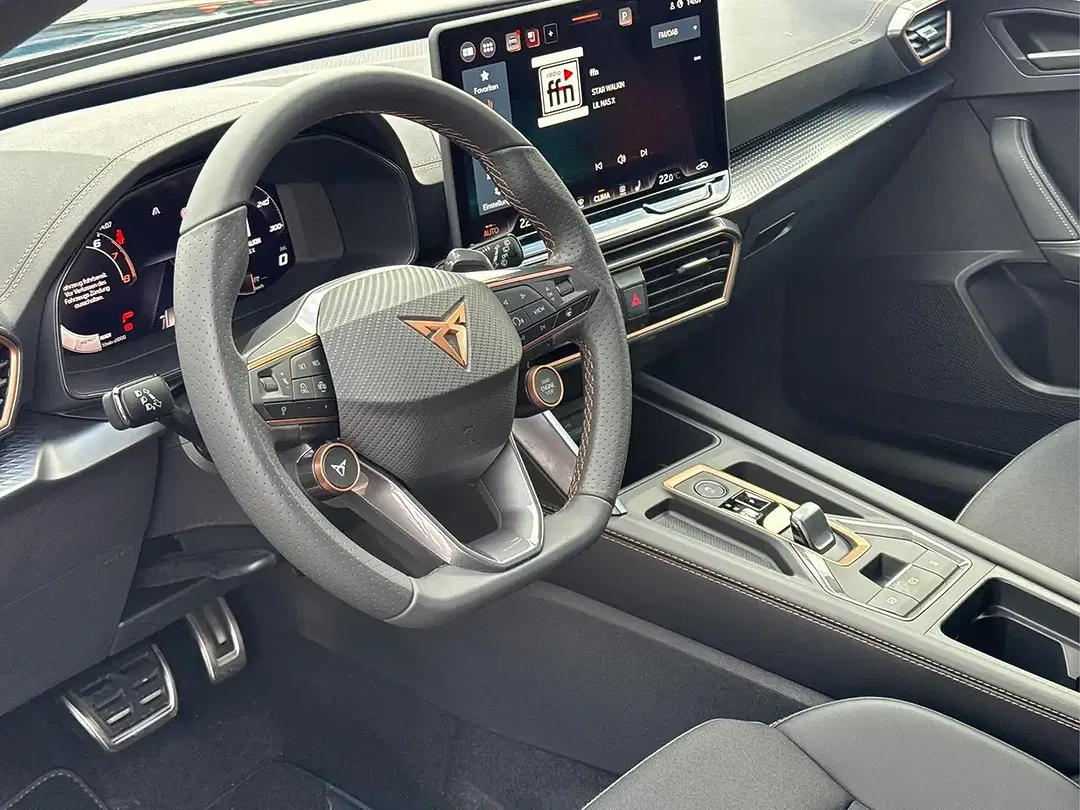 CUPRA Leon Sportstourer - Thumbnail 9