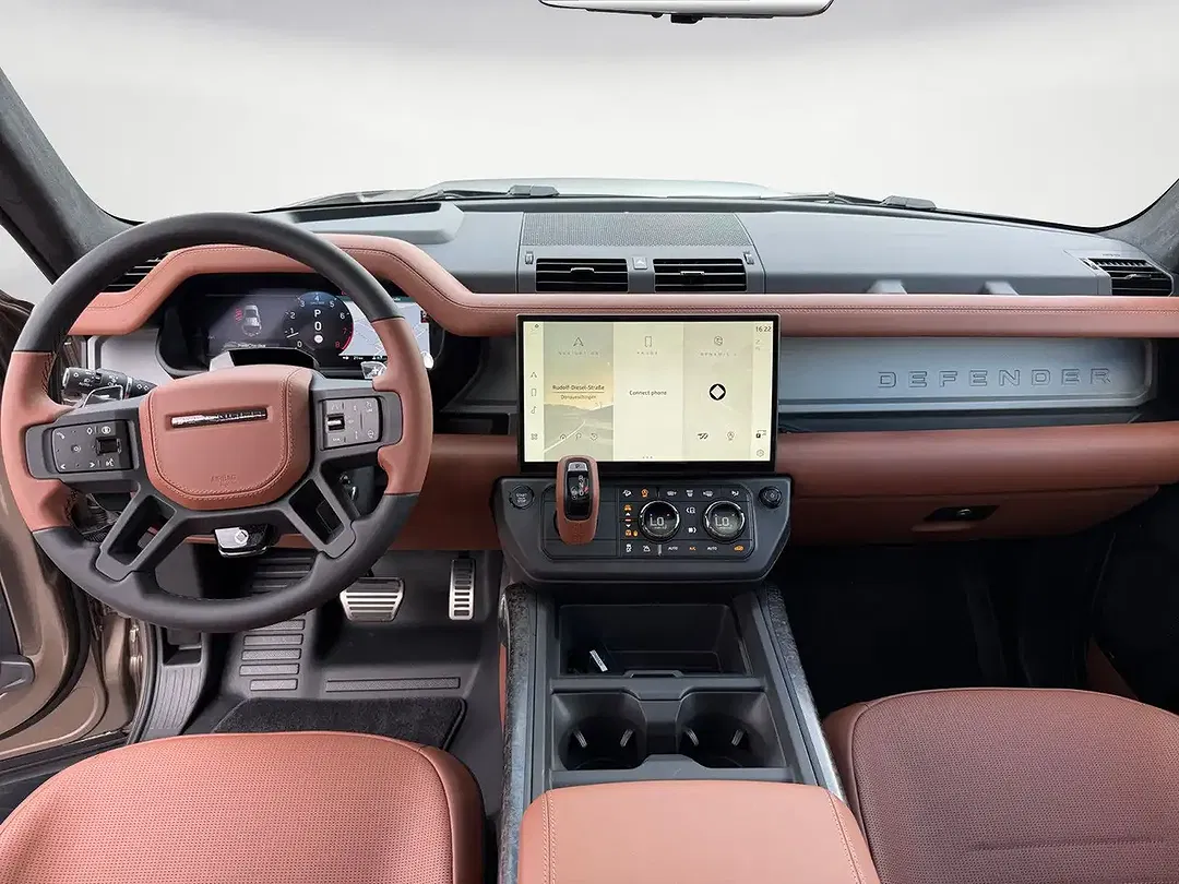 Land Rover Defender P635 OCTA Edition - Thumbnail 13