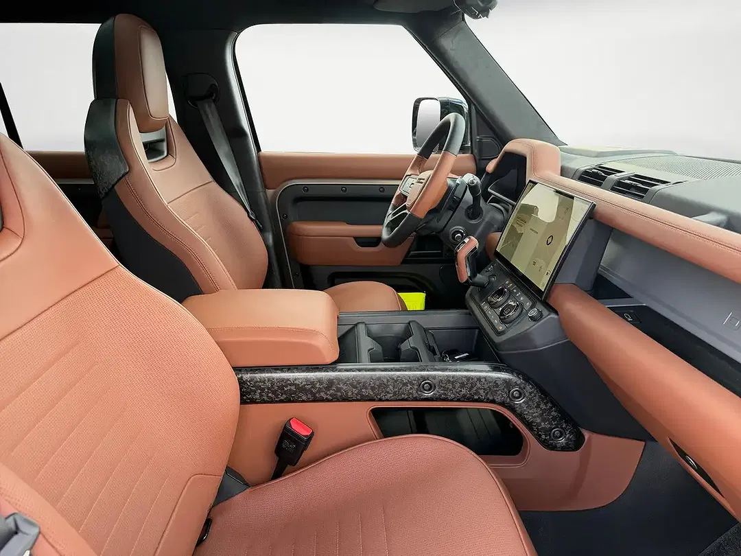 Land Rover Defender P635 OCTA Edition - foto 14