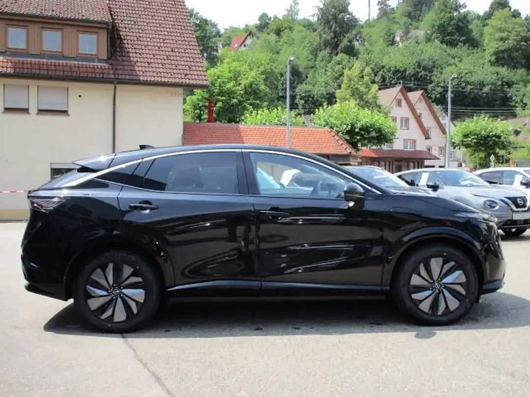 Nissan Ariya - Thumbnail 4