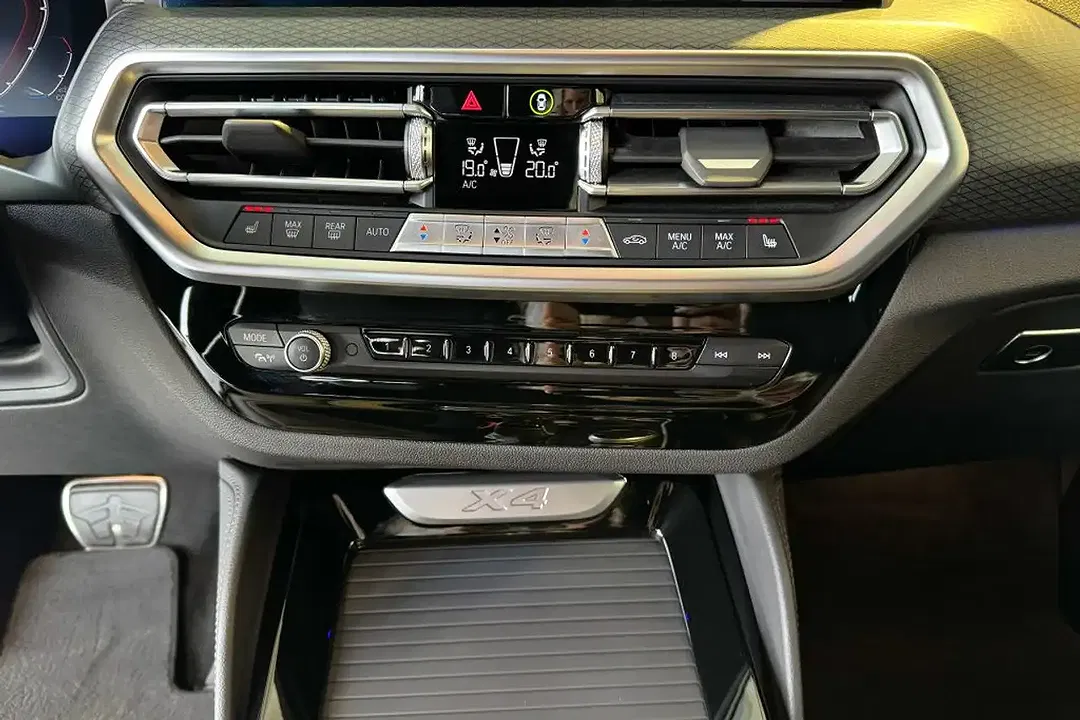 BMW X4 M Sport - Thumbnail 23