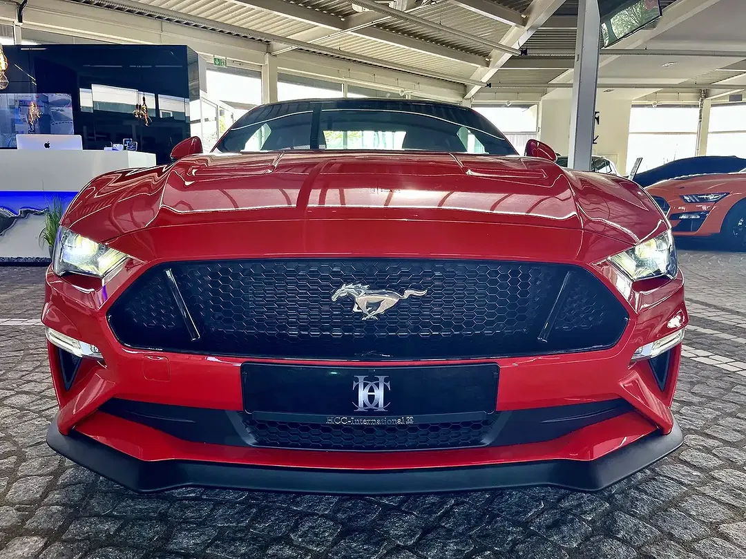 Ford Mustang GT - foto 2