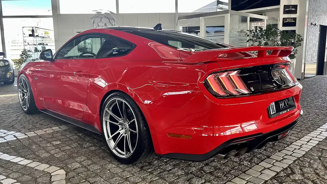 Ford Mustang GT - Thumbnail 6