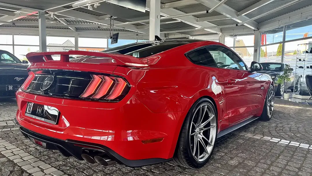 Ford Mustang GT - Thumbnail 8