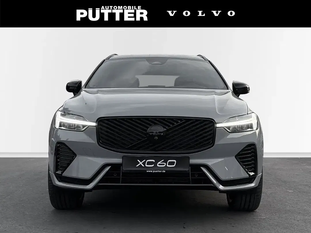 Volvo XC60 B5 AWD Plus Black Edition - Thumbnail 8