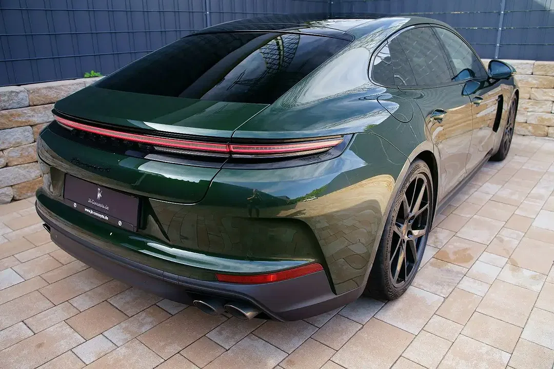 Porsche Panamera E-Hybrid 4 - foto 1