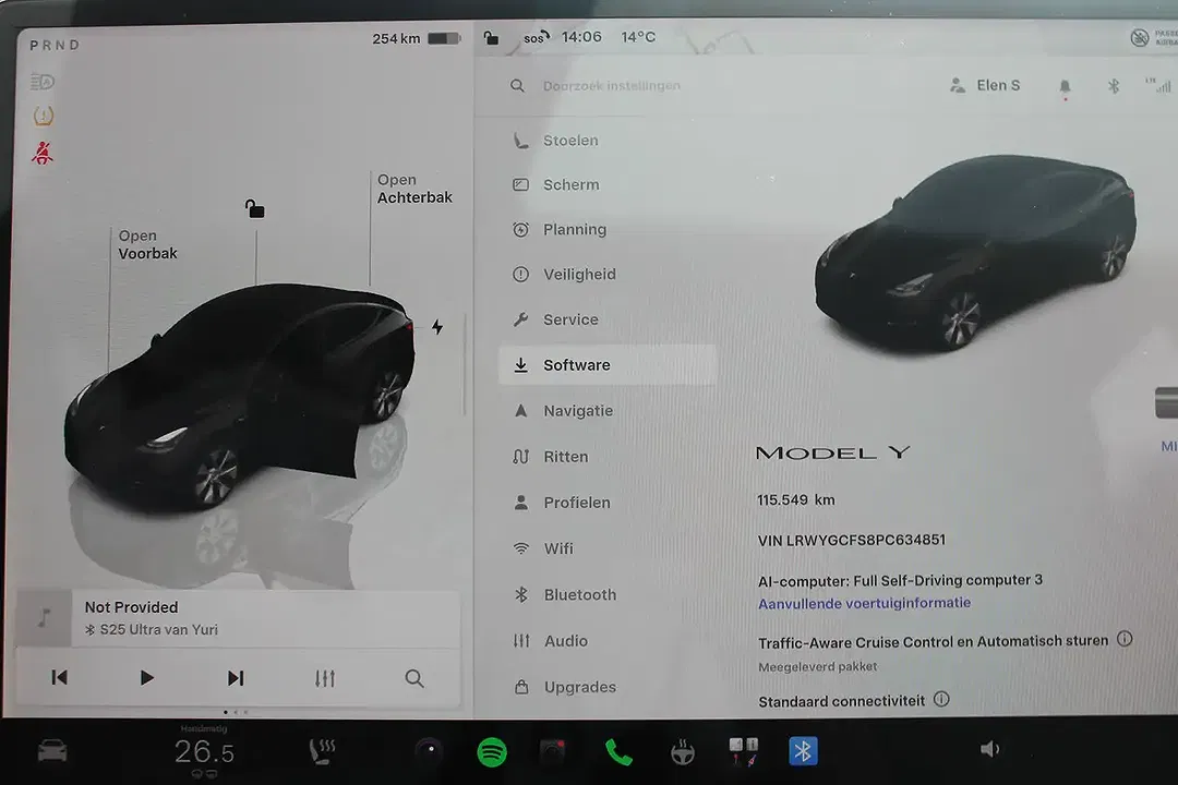 Tesla Model Y - Thumbnail 13