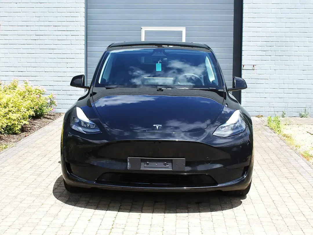 Tesla Model Y - foto 2