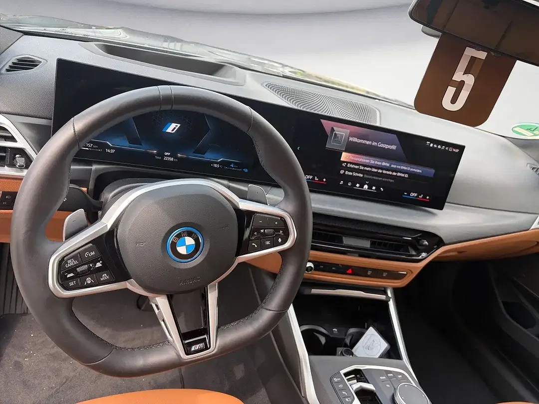 BMW 330 AUT Touring M Sport - Thumbnail 10