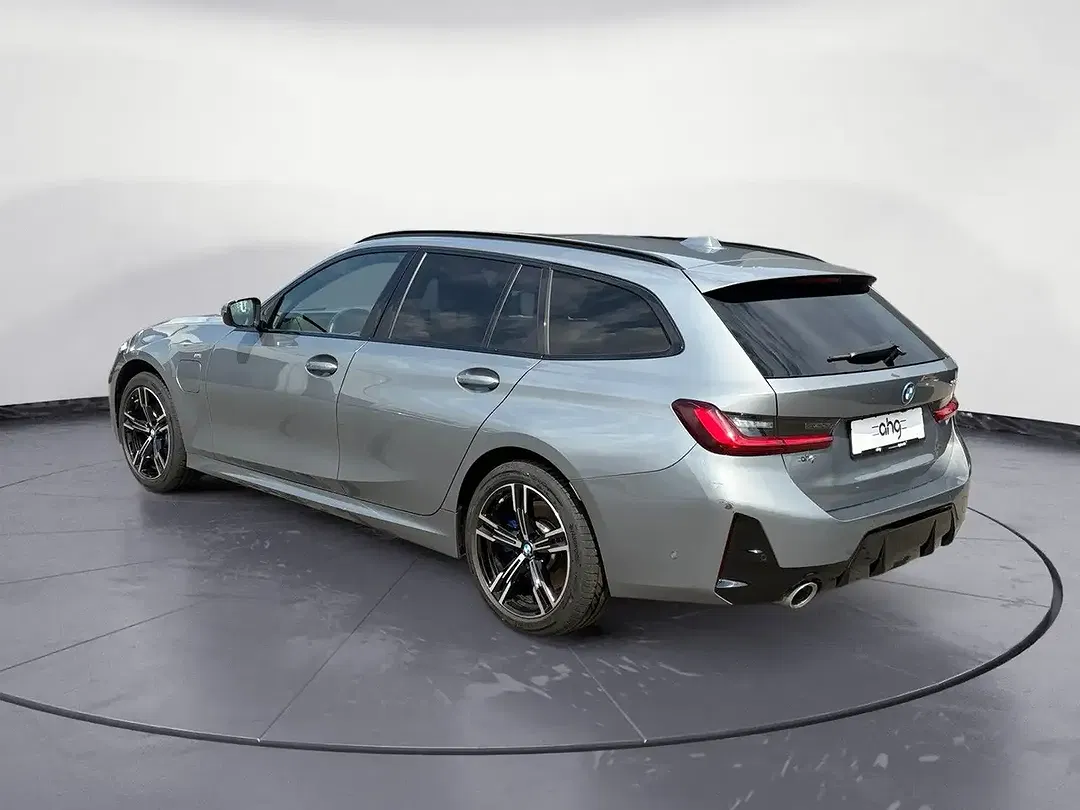 BMW 330 AUT Touring M Sport - Thumbnail 3