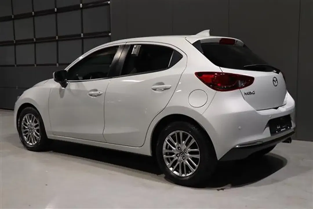Mazda 2 MHEV - Thumbnail 4