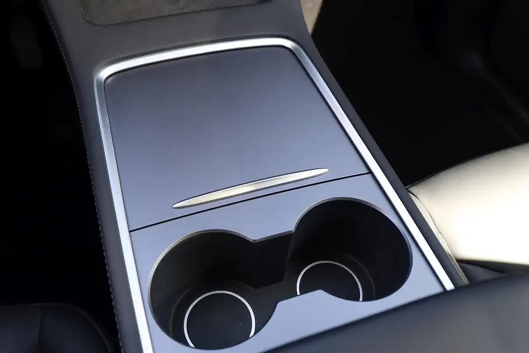 Tesla Model Y AWD Dual Motor Long Range - Thumbnail 12
