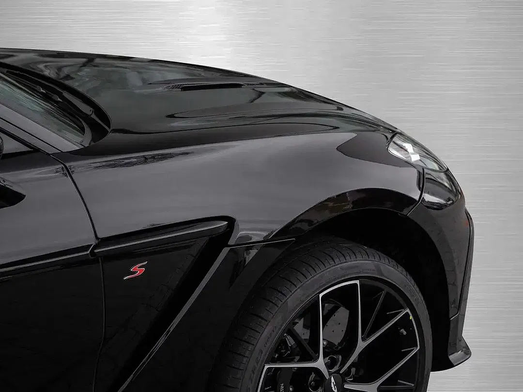Aston Martin DBX V8 4x4 S - Thumbnail 9