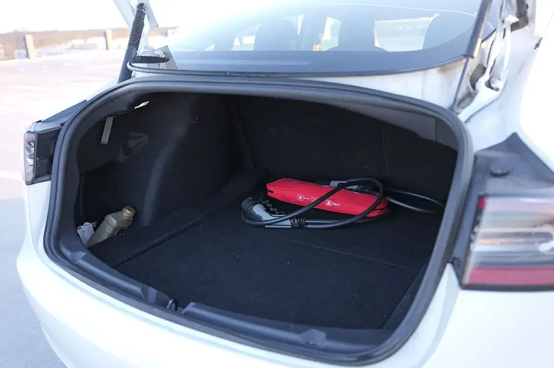 Tesla Model 3 - foto 15