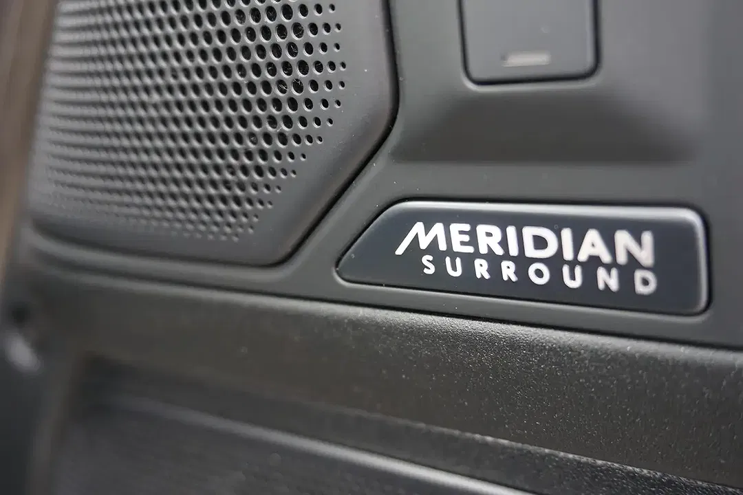 Land Rover Defender P635 OCTA 110 - Thumbnail 29