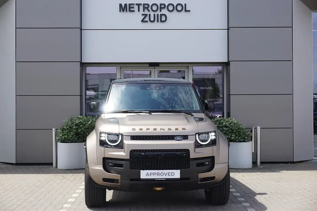 Land Rover Defender P635 OCTA 110 - Thumbnail 6