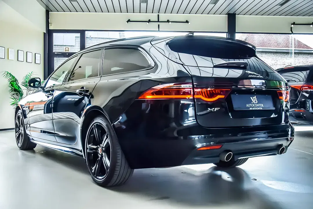 Jaguar XF 2.0 Sportbrake R-Sport Black Edition - foto 15