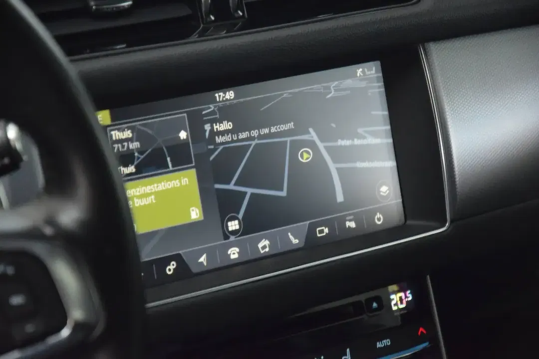 Jaguar XF 2.0 Sportbrake R-Sport Black Edition - Thumbnail 4