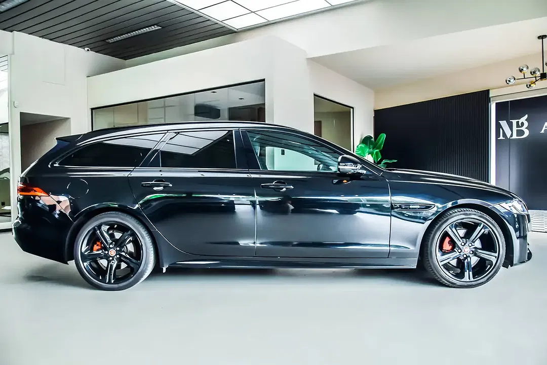 Jaguar XF 2.0 Sportbrake R-Sport Black Edition - Thumbnail 9