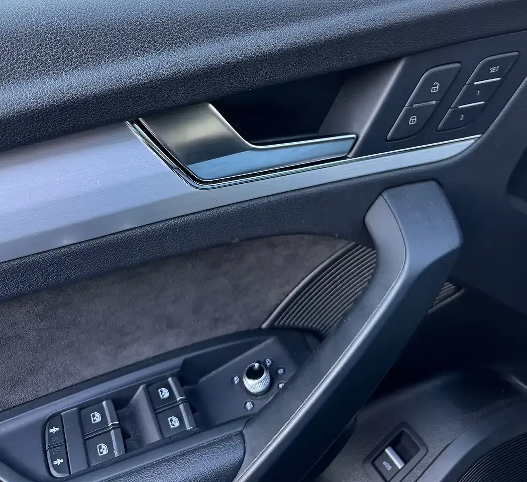 Audi SQ5 - Thumbnail 4