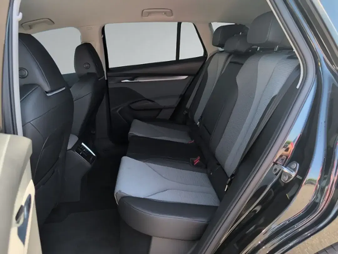 Skoda Enyaq 60 iV Loft - Thumbnail 9