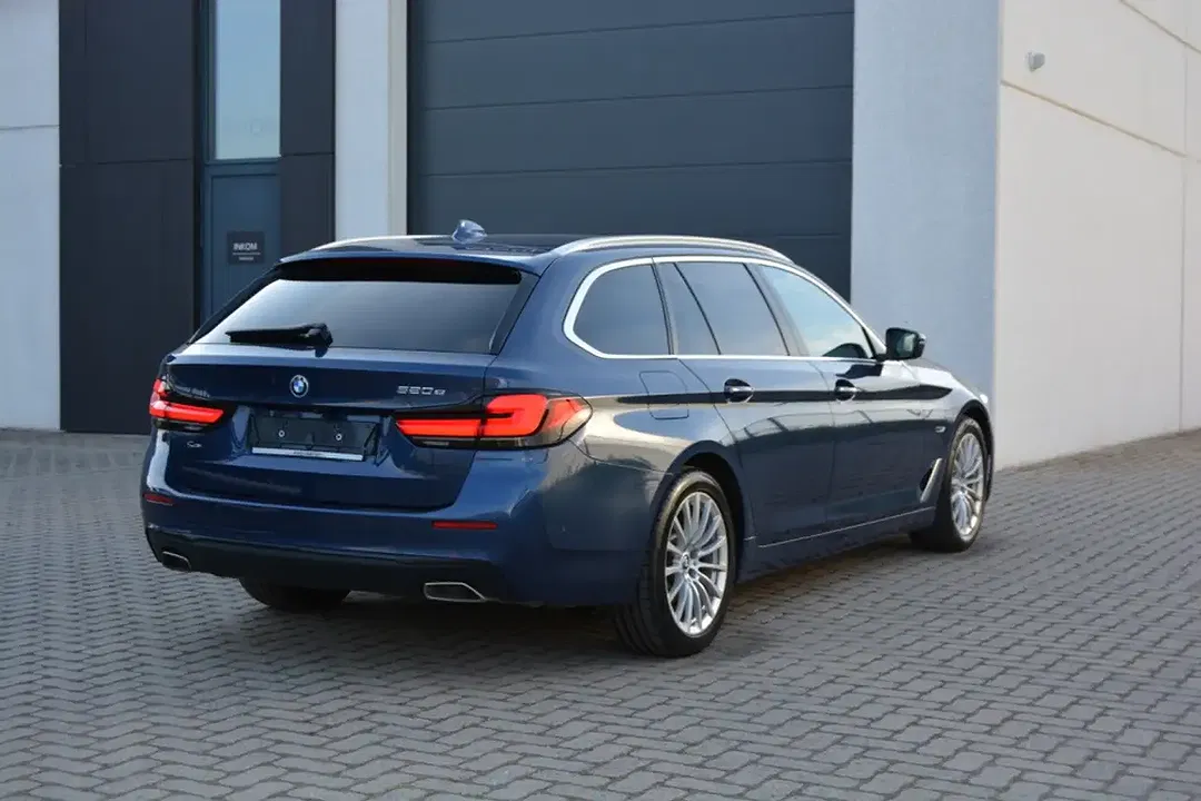BMW 520 PHEV Touring - foto 2