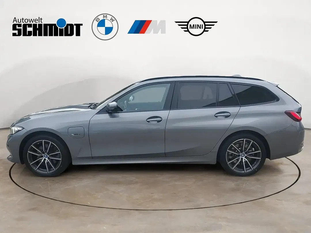 BMW 320 Touring - Thumbnail 3