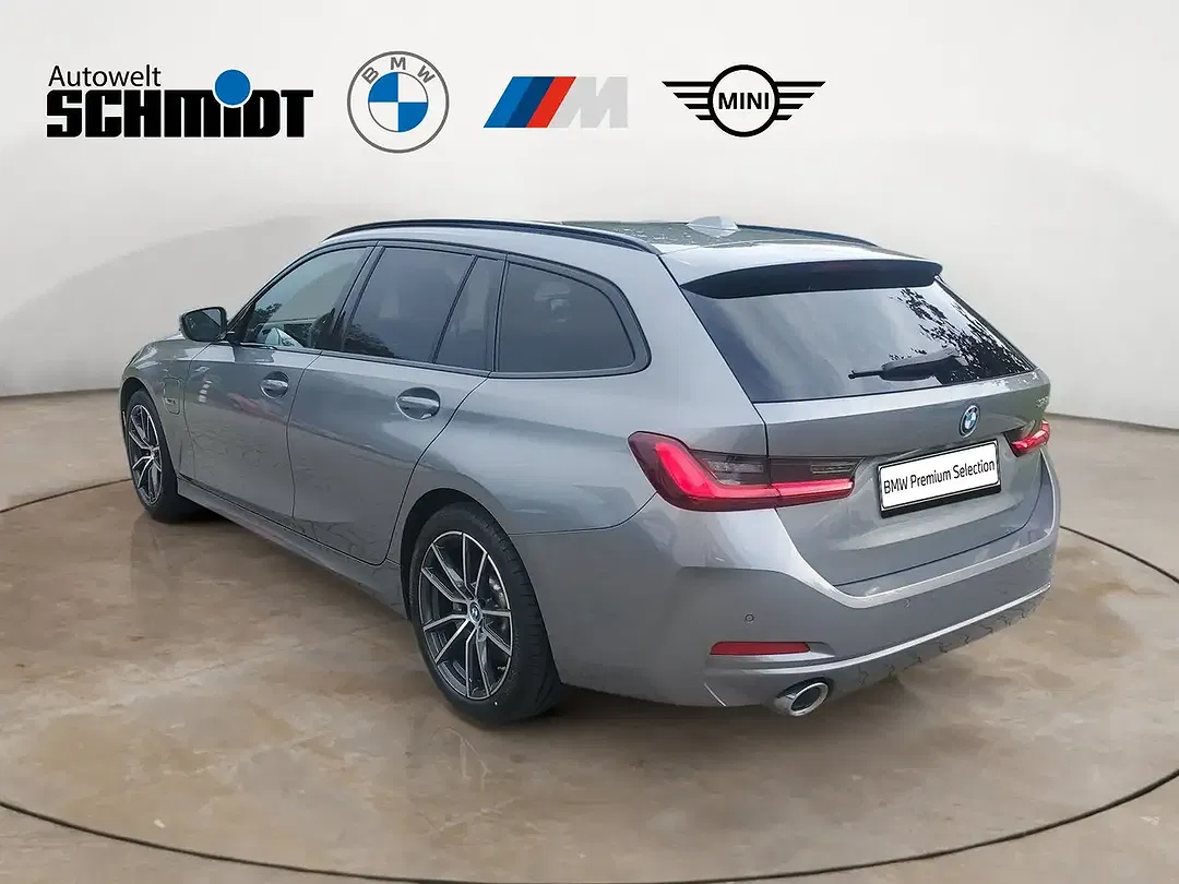 BMW 320 Touring - Thumbnail 4
